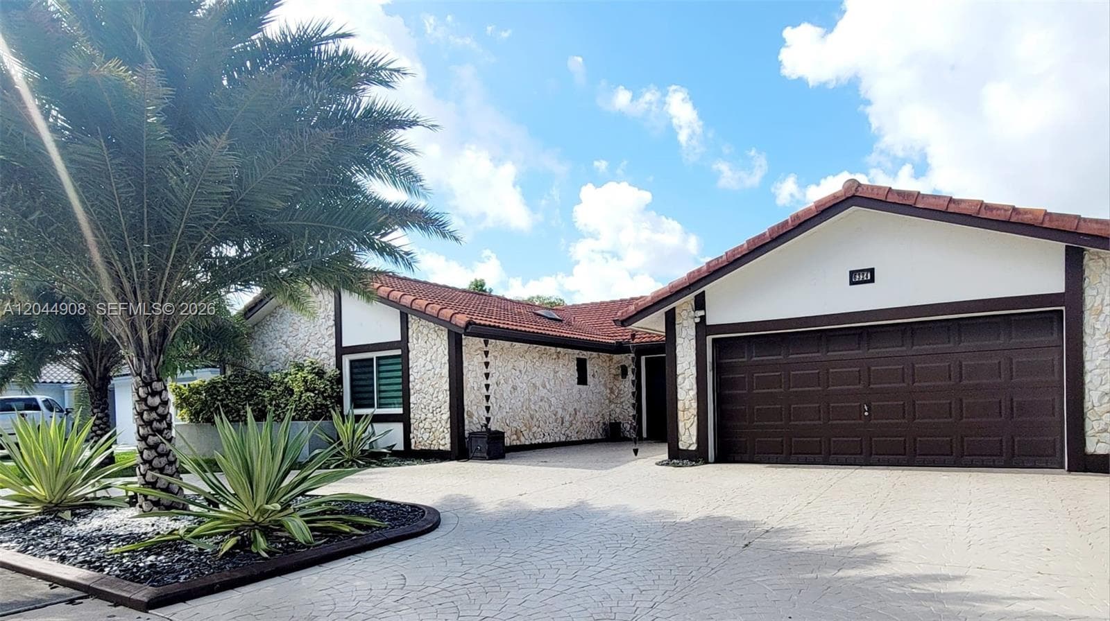 6324 NW 201st Ln, Hialeah, FL 33015 — zdjęcie 5