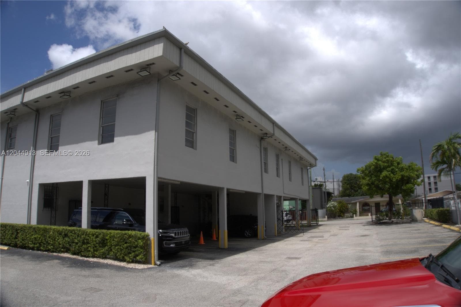 2433 NW 7th St, Miami, FL 33125 — zdjęcie 5