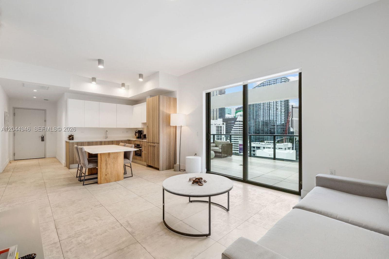 239 SW 9th St # 1801, Miami, FL 33130 — zdjęcie 2