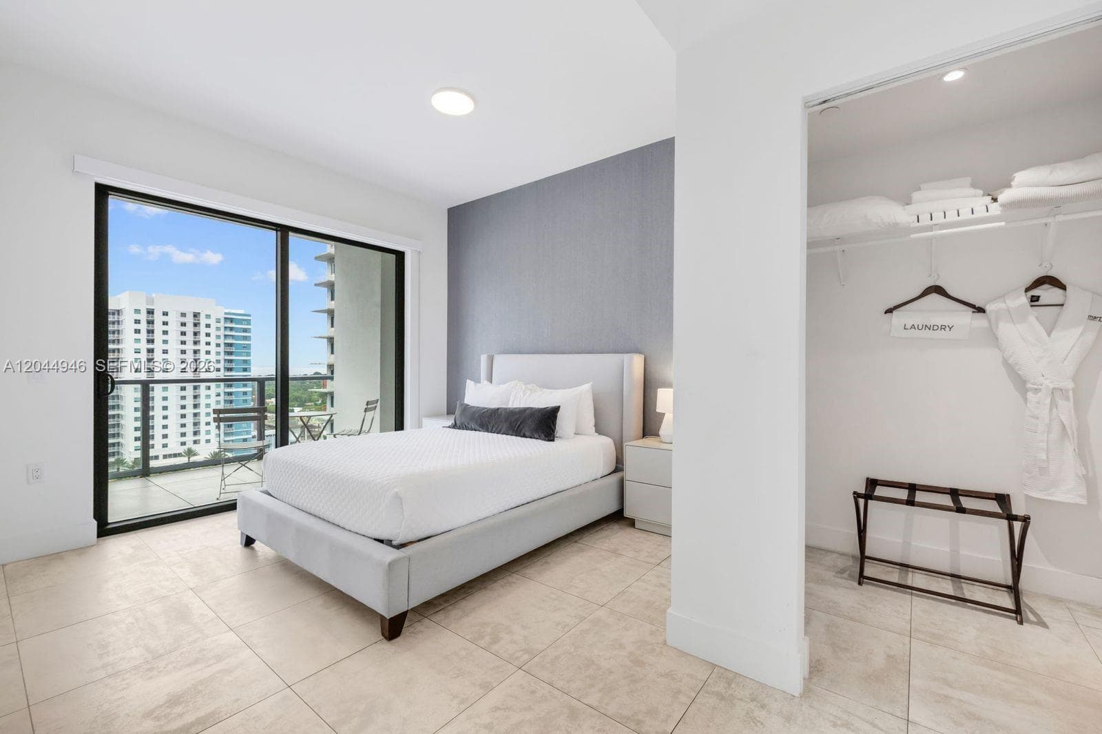 239 SW 9th St # 1801, Miami, FL 33130 — zdjęcie 5