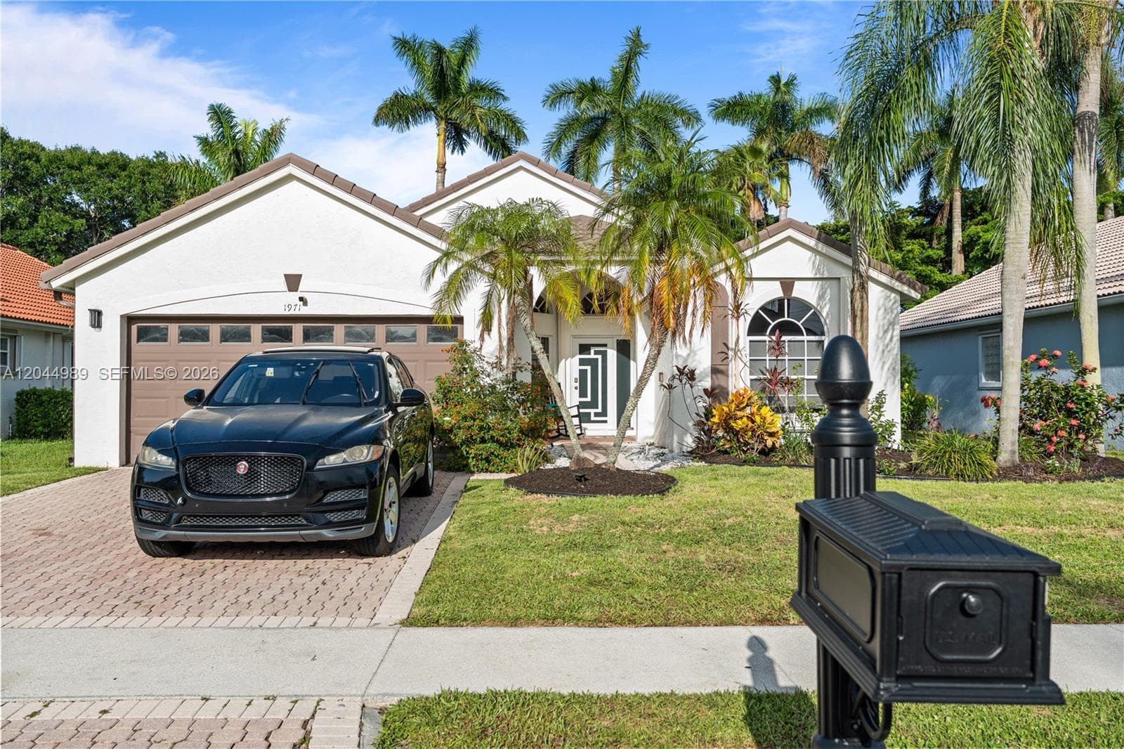1971 Oak Berry Cir, Wellington, FL 33414
