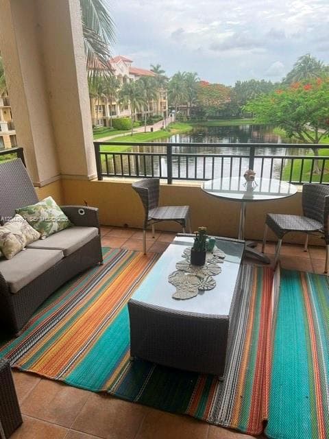 16102 Emerald Estates Dr # 235, Weston, FL 33331 — zdjęcie 2