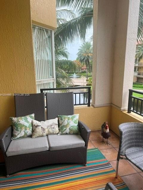 16102 Emerald Estates Dr # 235, Weston, FL 33331 — zdjęcie 3