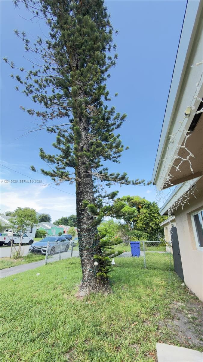 920 NW 65th St, Miami, FL 33150 — zdjęcie 2