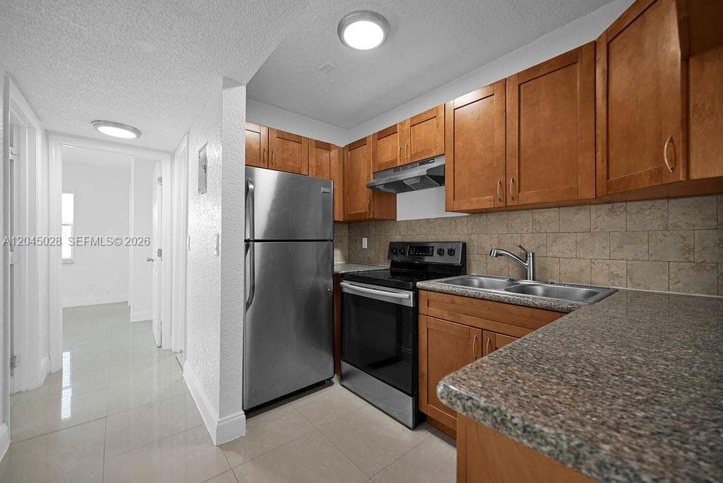 6890 SW 5th St, Margate, FL 33068 — zdjęcie 3