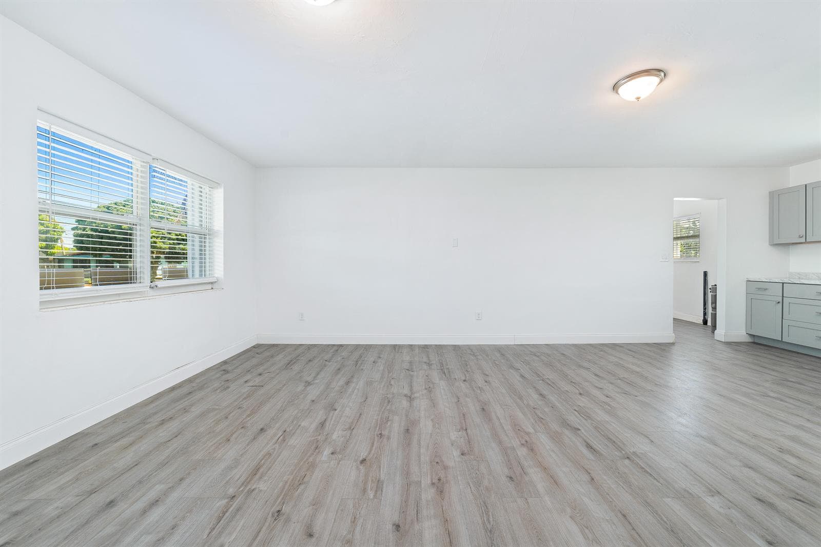 317 NW 14th Street, Belle Glade, FL 33430 — zdjęcie 2