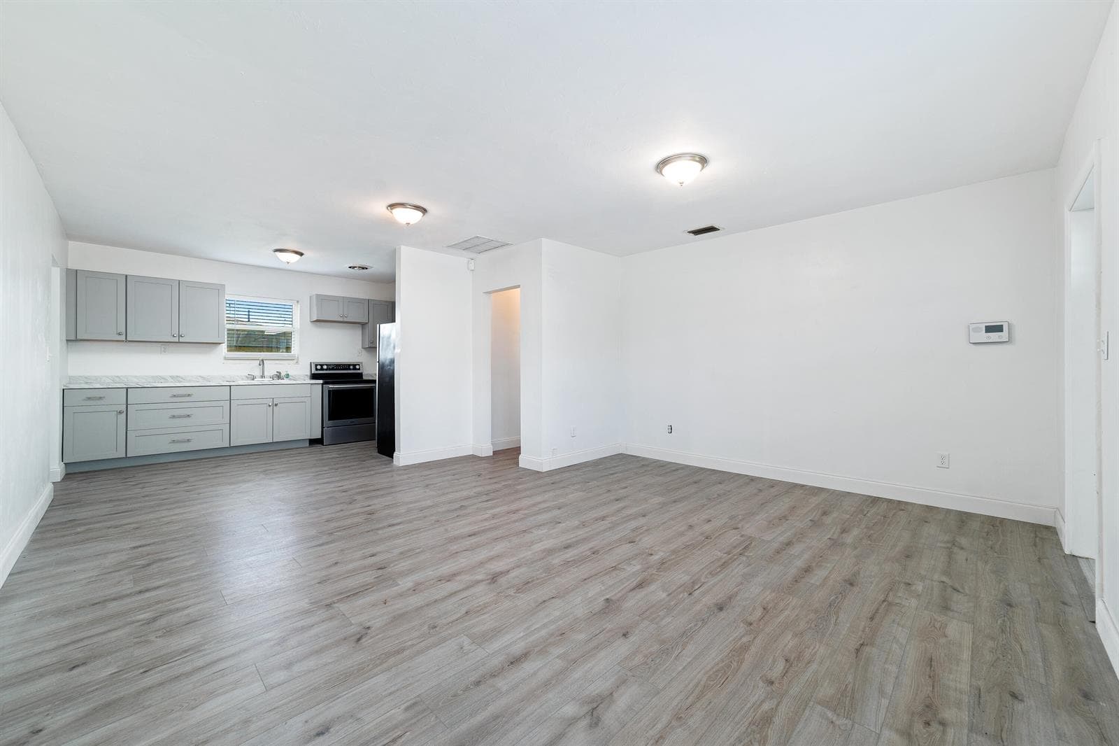 317 NW 14th Street, Belle Glade, FL 33430 — zdjęcie 4