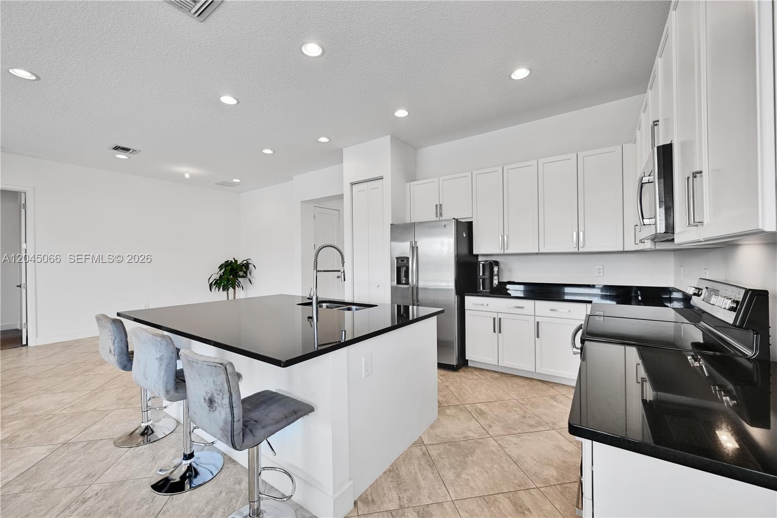 9706 Celtic Sea Ln, Delray Beach, FL 33446