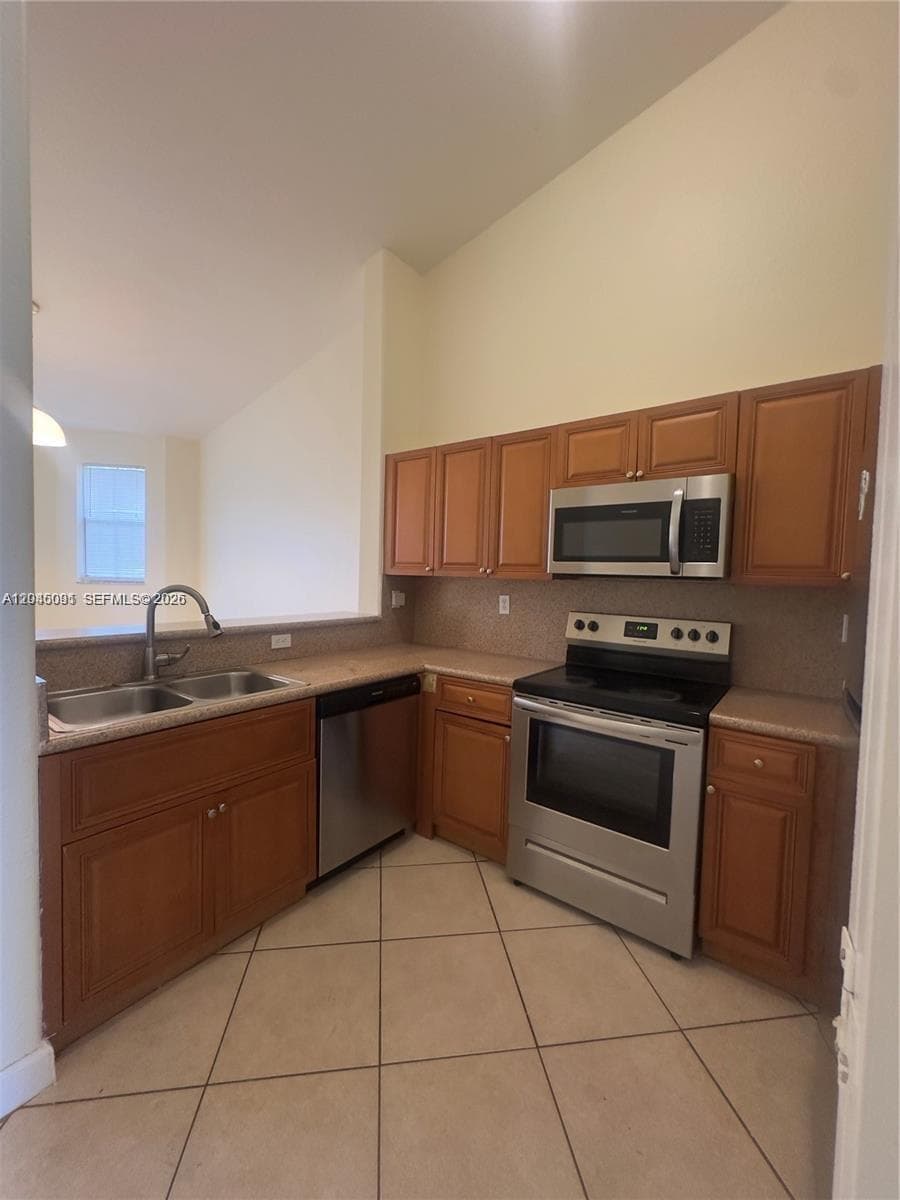 1660 SE 29th St # 109, Homestead, FL 33035 — zdjęcie 2