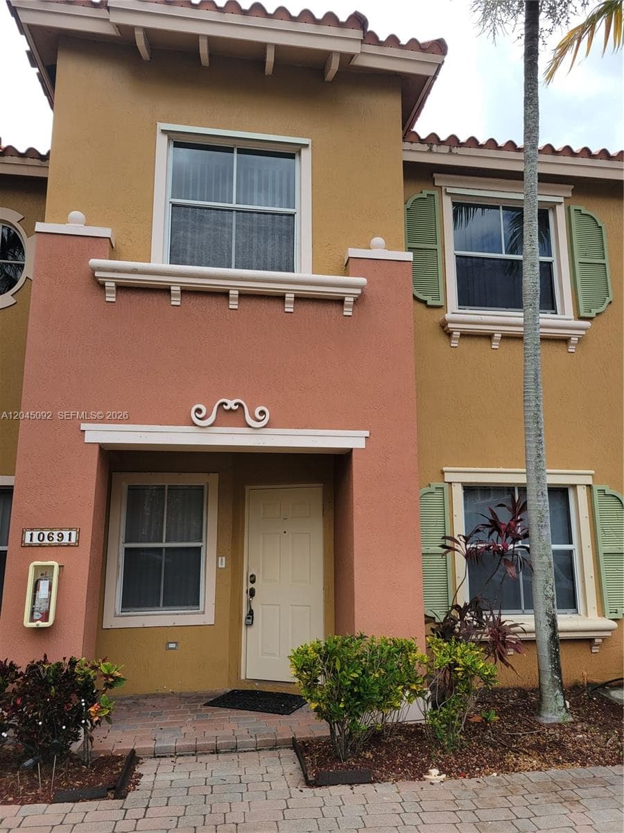 10691 SW 6TH ST # 804, Pembroke Pines, FL 33025