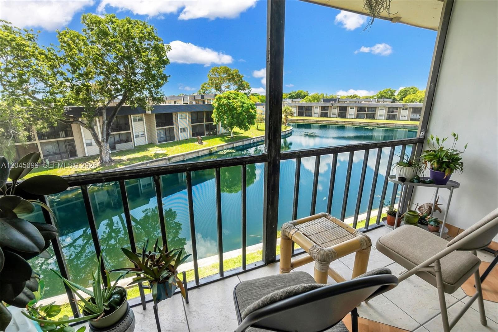 8020 N Colony Circle N. # 304, Tamarac, FL 33321