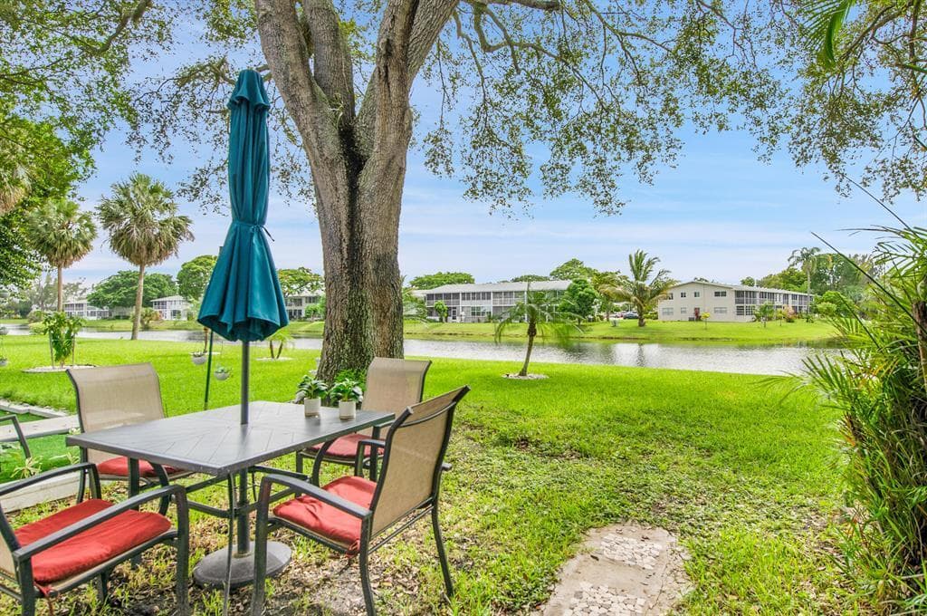 102 Westbury E # 102, Deerfield Beach, FL 33442