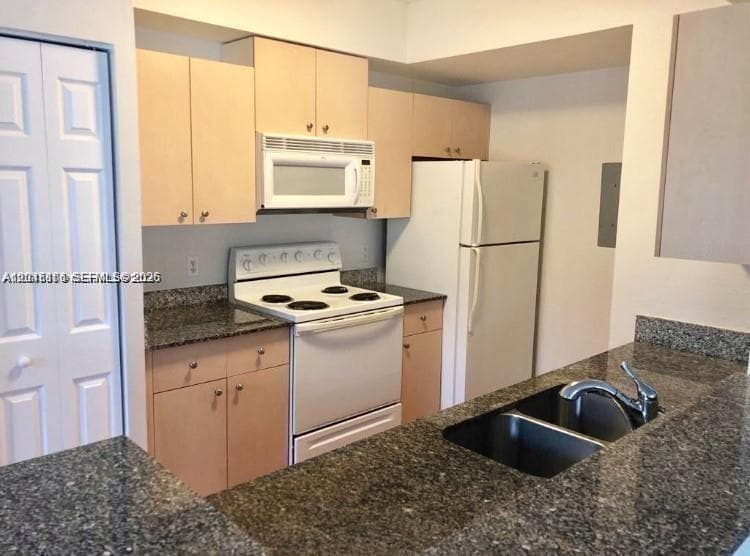 2493 Centergate Dr # 204, Miramar, FL 33025 — zdjęcie 3
