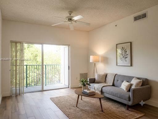 6001 SW 70th St # 355, South Miami, FL 33143 — zdjęcie 4