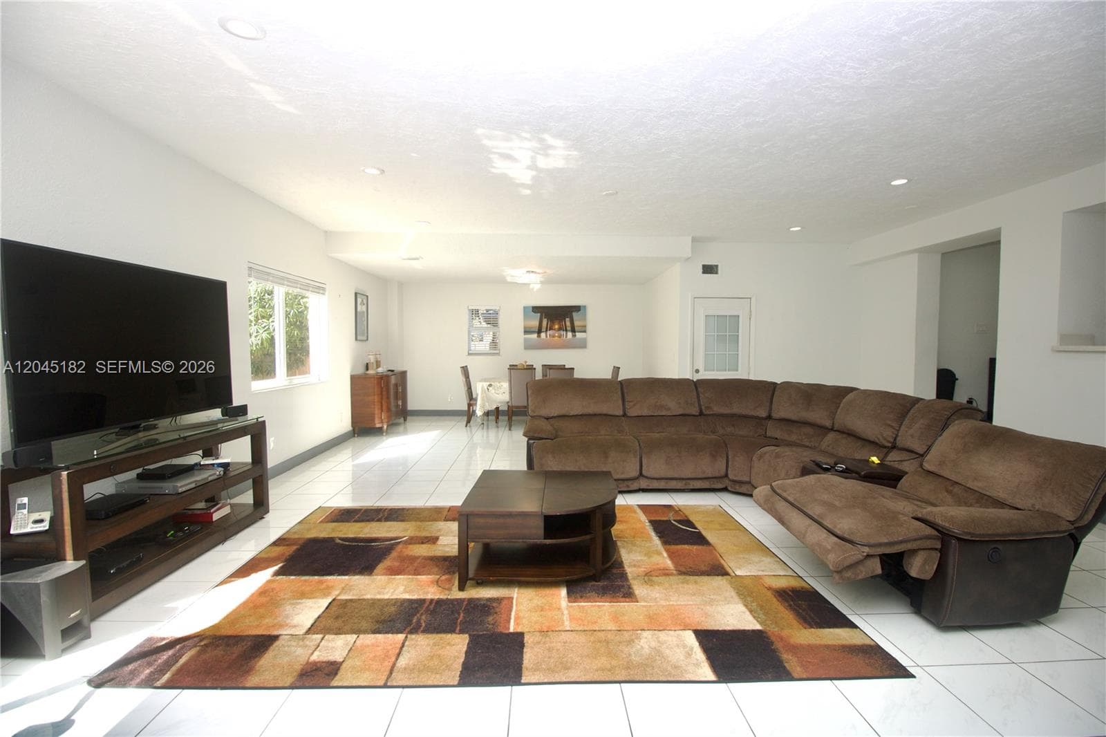 14431 NW 15th Dr, Miami, FL 33167 — zdjęcie 2