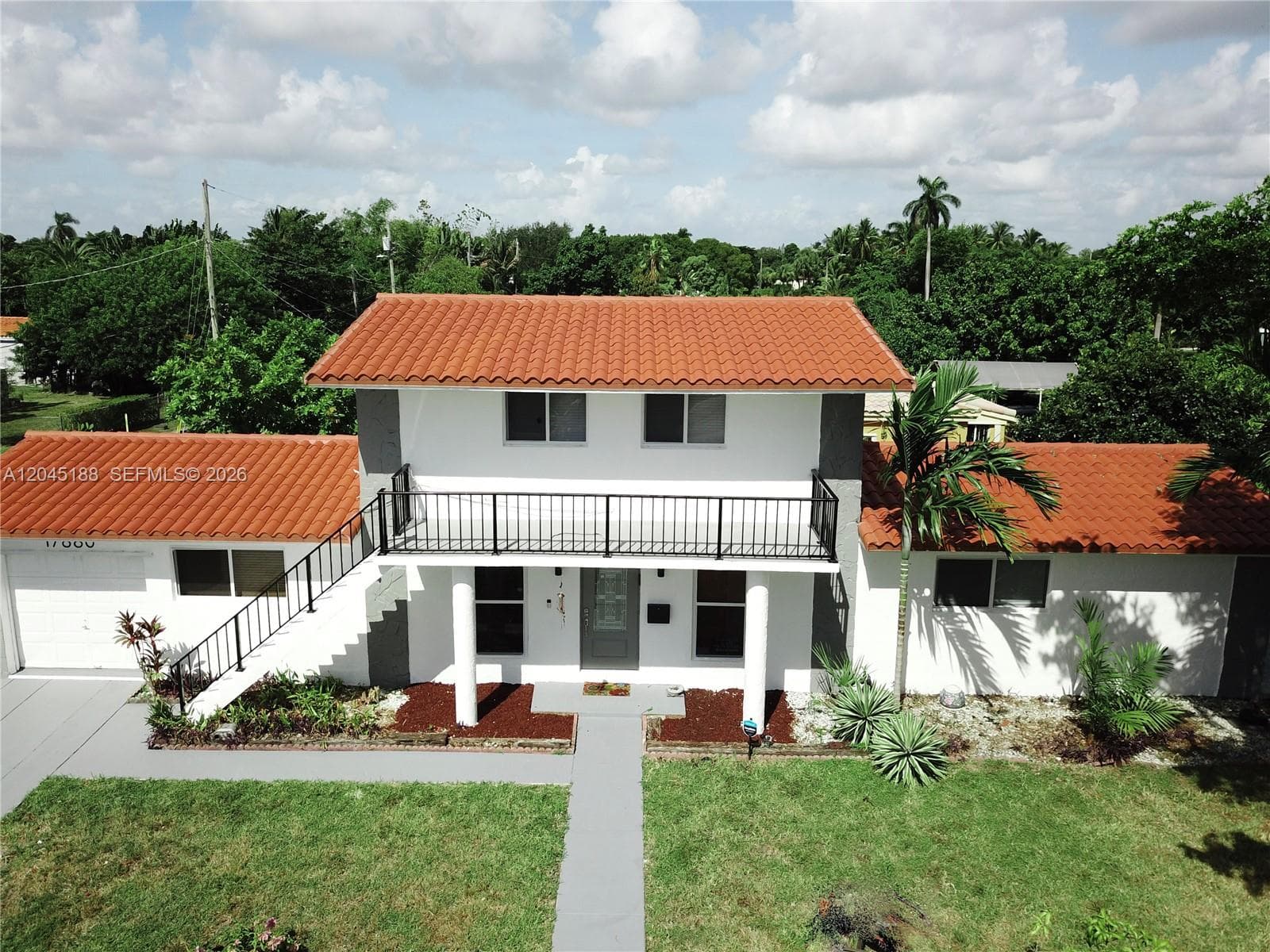 17880 NE 13th Ave, North Miami Beach, FL 33162 — zdjęcie 2