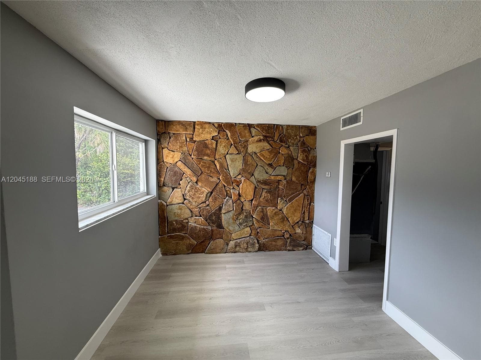 17880 NE 13th Ave, North Miami Beach, FL 33162 — zdjęcie 4