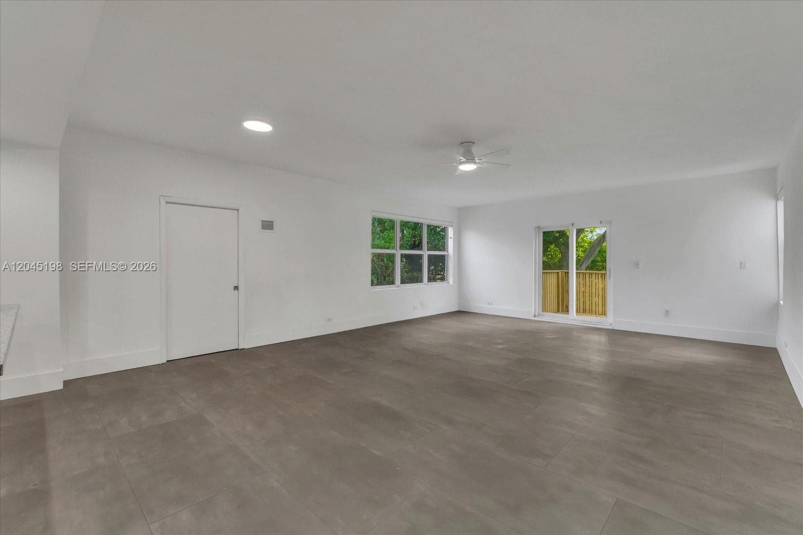 13415 NW 22nd Ave, Miami, FL 33167 — zdjęcie 5