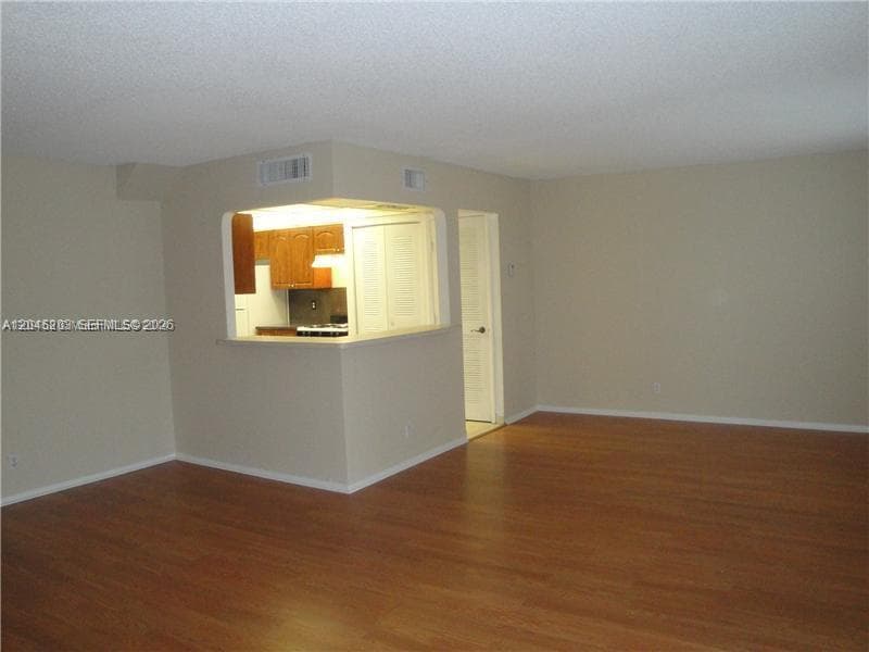 18111 NW 68th Ave # I208, Hialeah, FL 33015 — zdjęcie 3