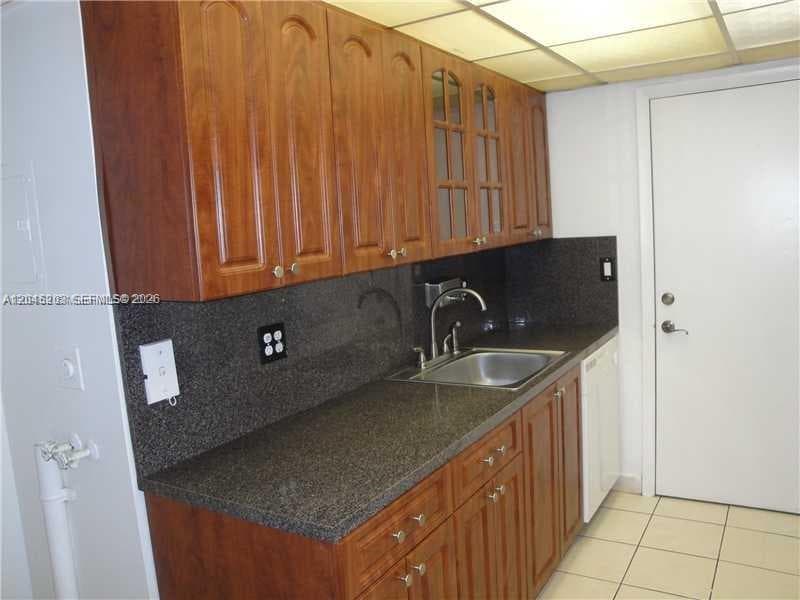 18111 NW 68th Ave # I208, Hialeah, FL 33015 — zdjęcie 5