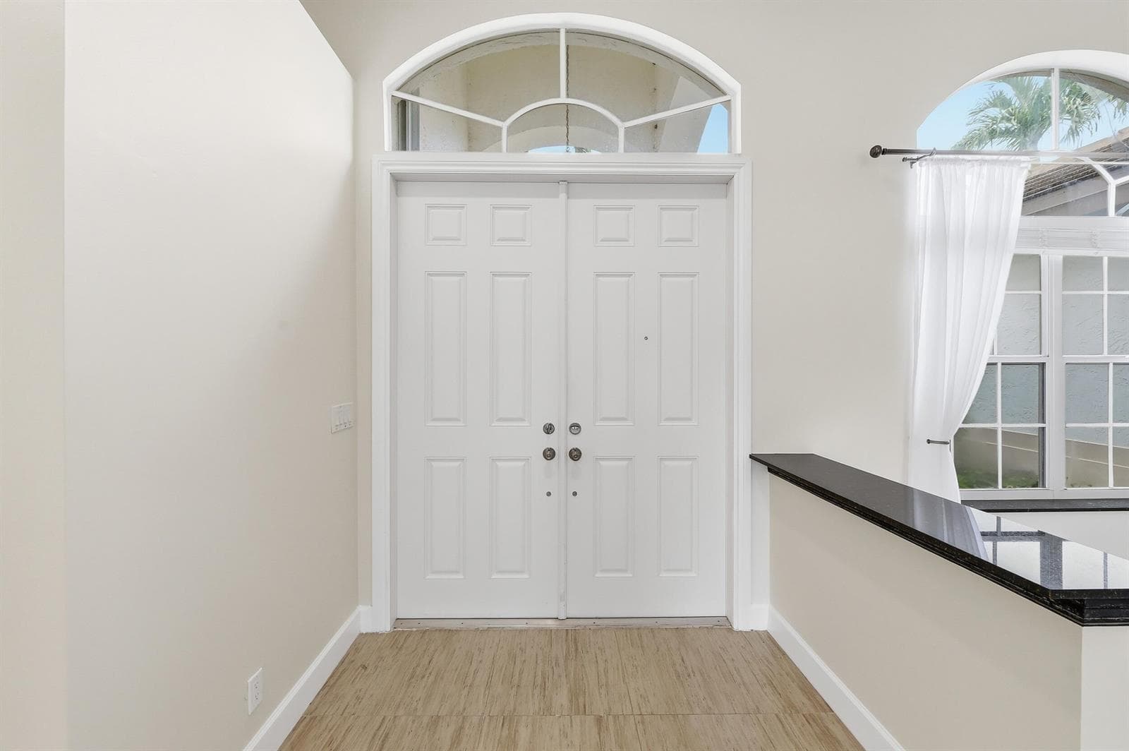 2644 Miller Court, Weston, FL 33332 — zdjęcie 4