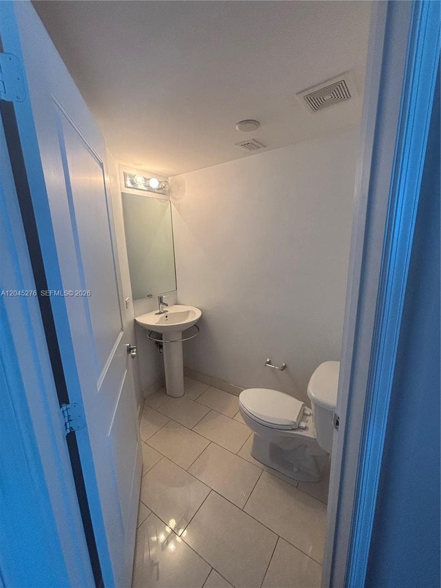 480 NE 30th St # 1004, Miami, FL 33137