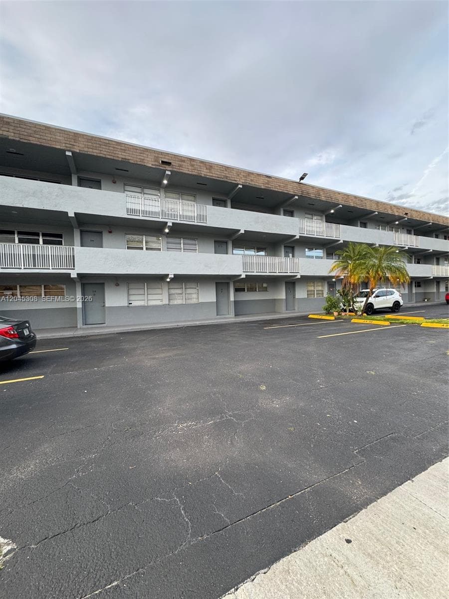 11195 SW 1st St # 314, Sweetwater, FL 33174 — zdjęcie 2