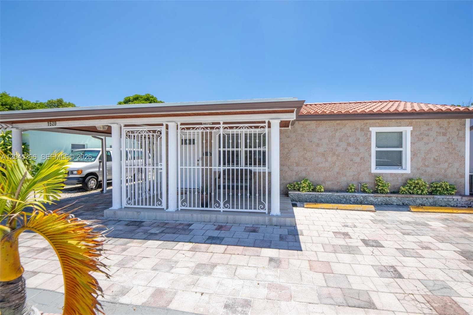 1520 N Andrews Ave, Fort Lauderdale, FL 33311 — zdjęcie 2