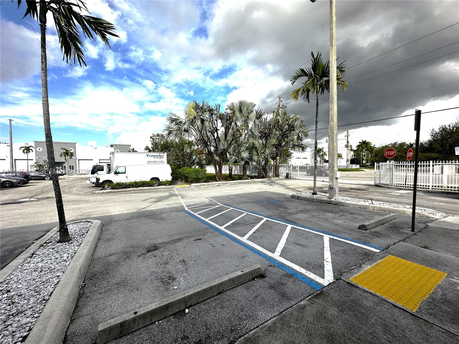 3300 NW 112th Ave # 11, Doral, FL 33172 — zdjęcie 4