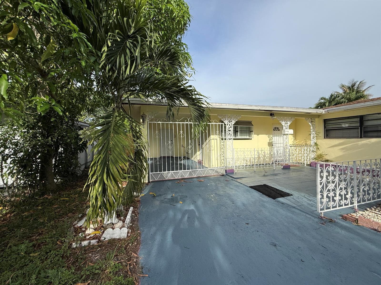 124 NW 45th Avenue, Plantation, FL 33317