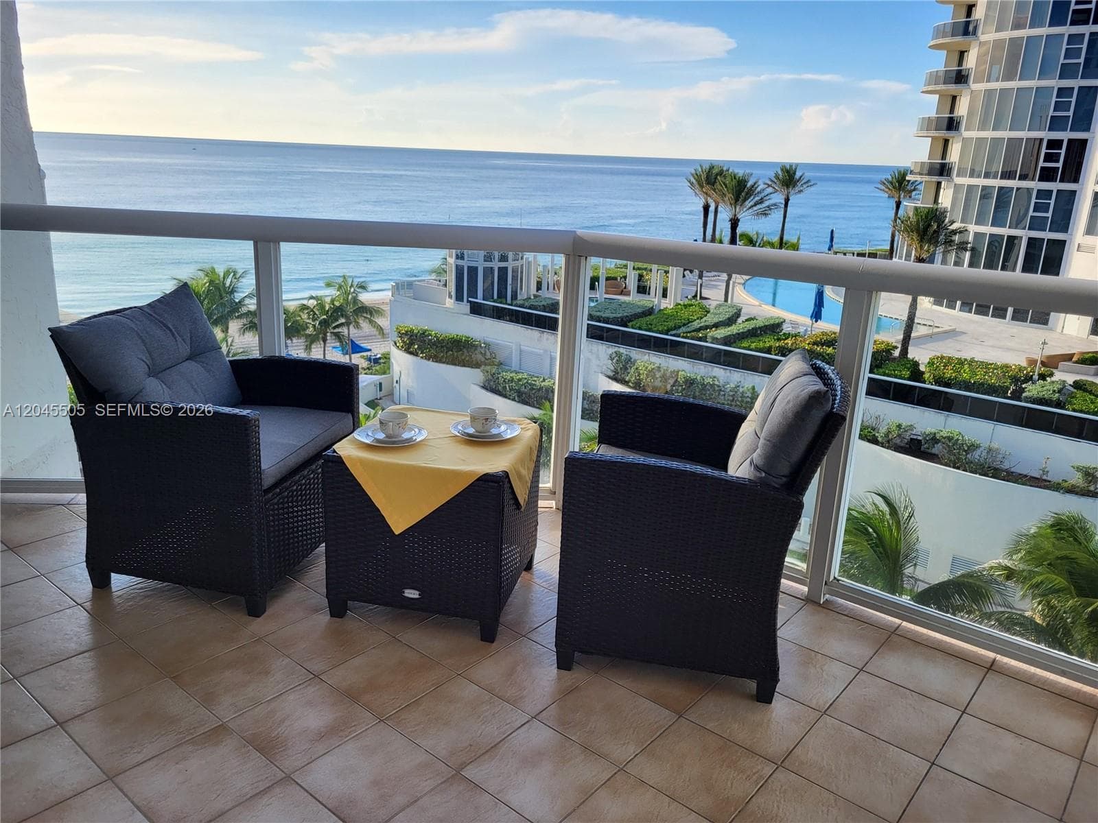 17275 Collins Ave # 804, Sunny Isles Beach, FL 33160 — zdjęcie 2
