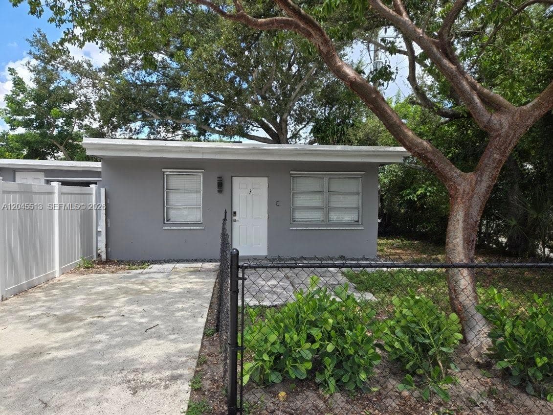 325 SW 14th Ct # C, Fort Lauderdale, FL 33315