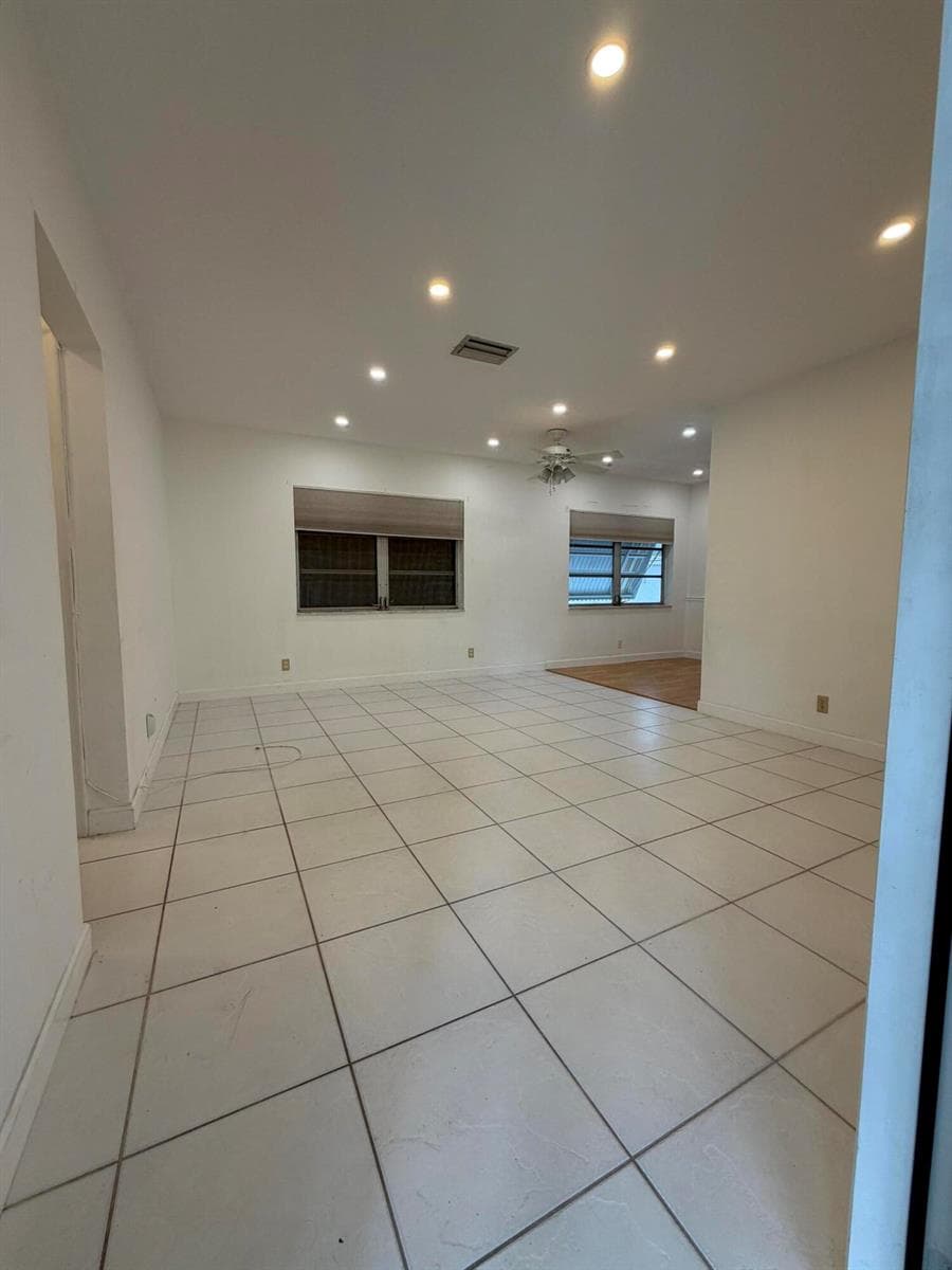 1300 N 17th Avenue # 206, Hollywood, FL 33020 — zdjęcie 2