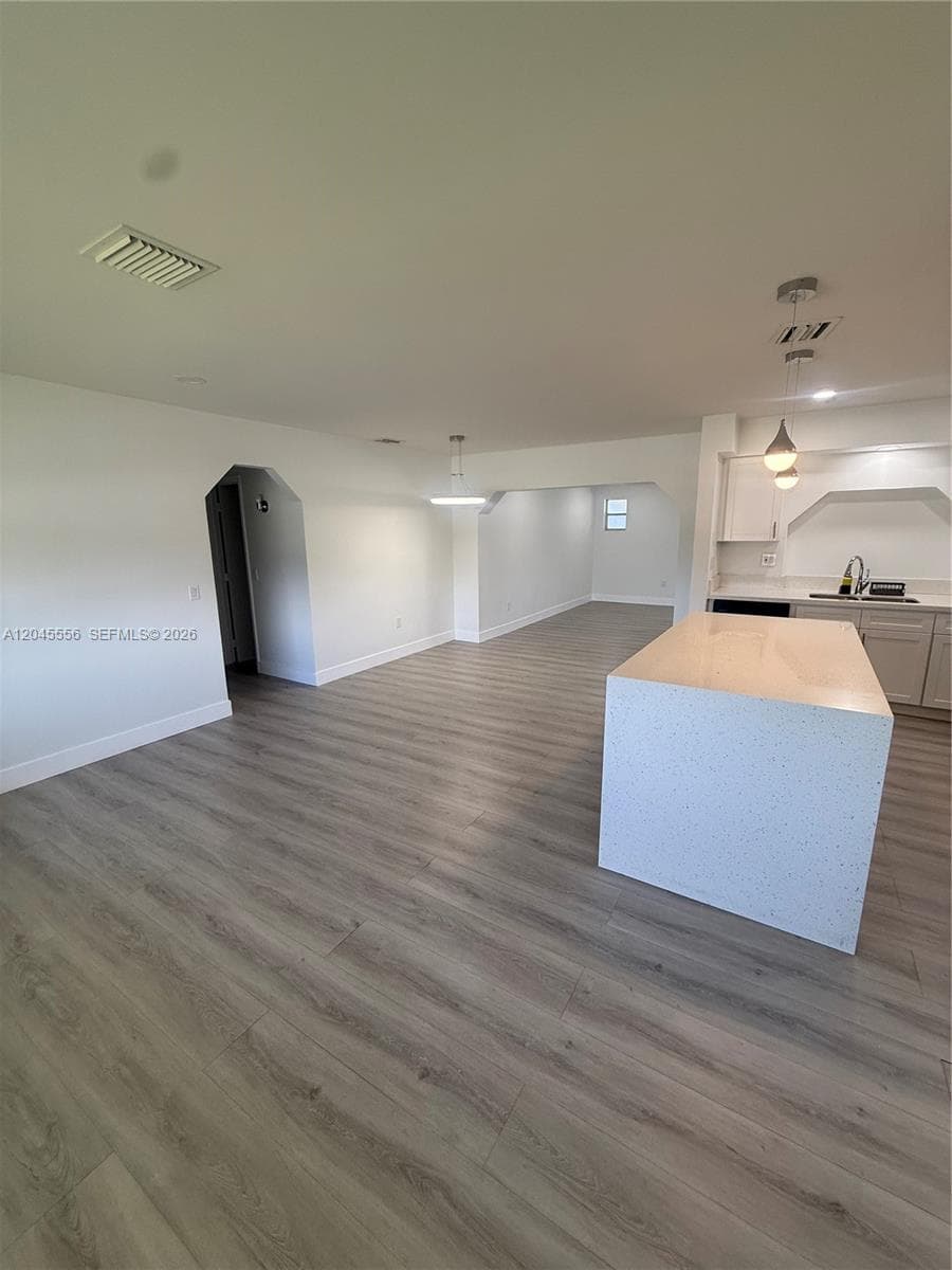 8720 NW 11th St, Pembroke Pines, FL 33024 — zdjęcie 2