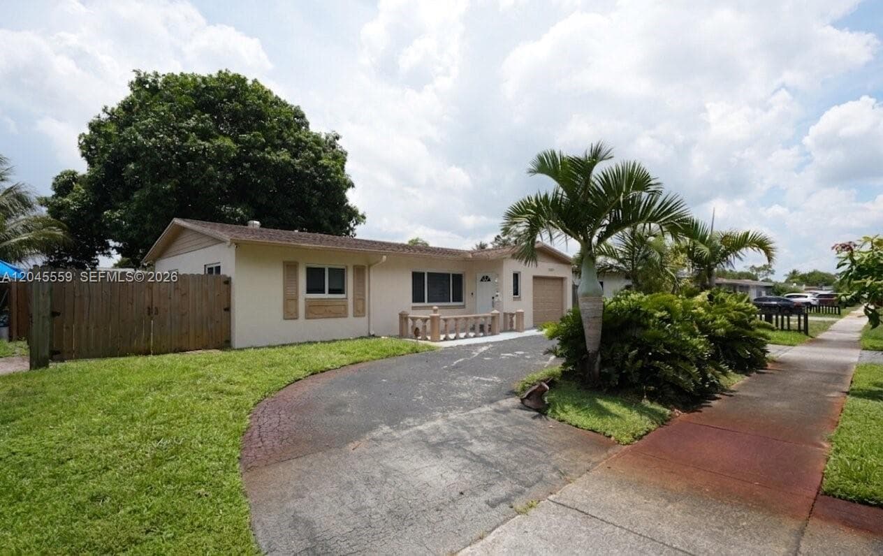 7304 Mckinley St, Hollywood, FL 33024 — zdjęcie 2