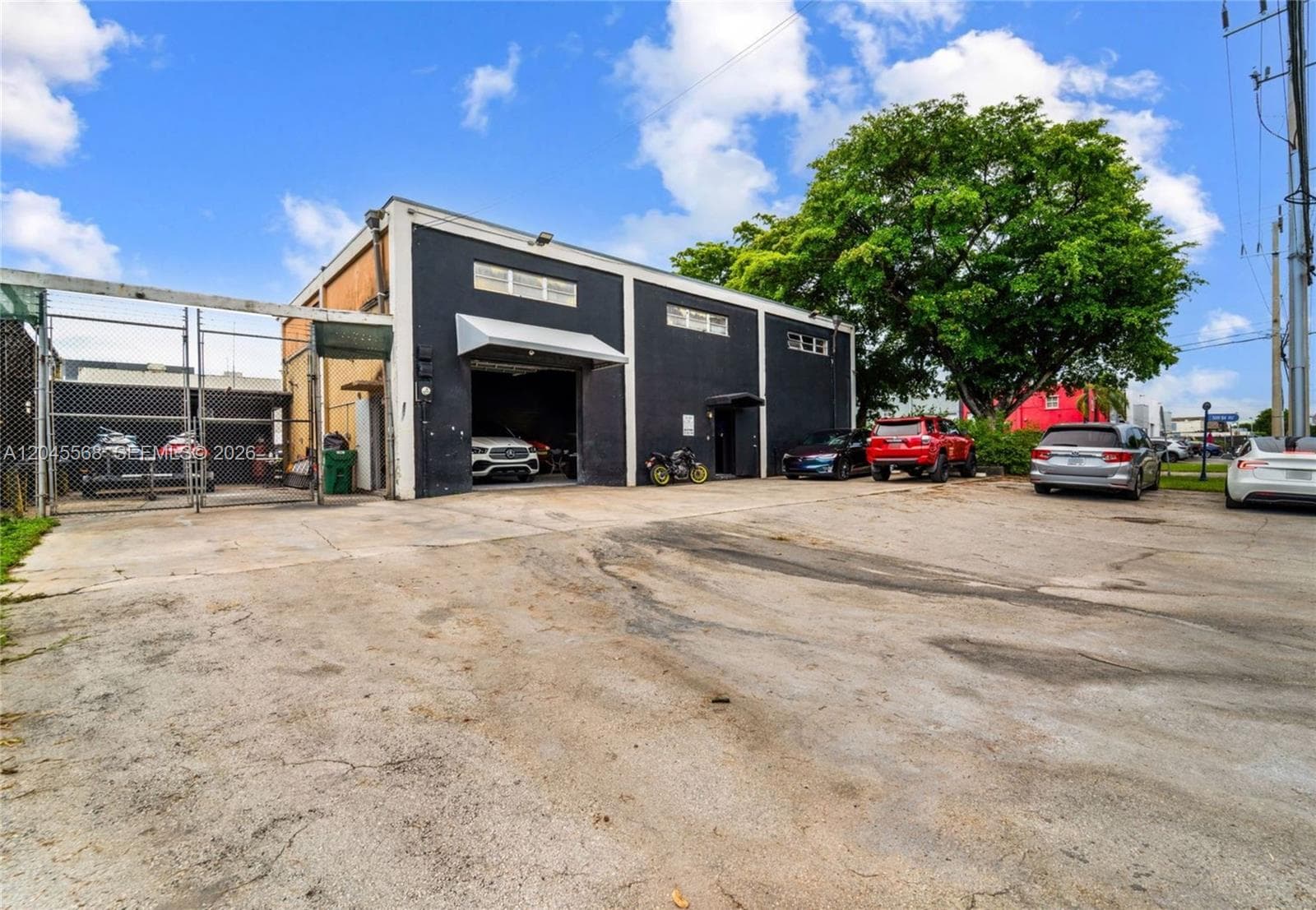 5571 NW 84th Ave, Doral, FL 33166 — zdjęcie 3