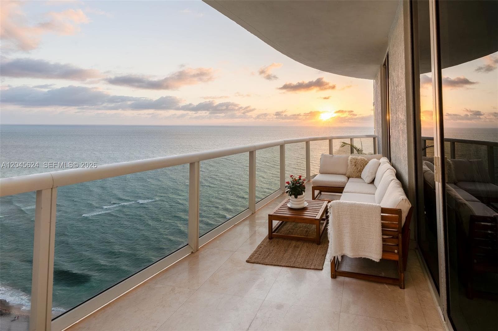 15901 Collins Ave # 2502, Sunny Isles Beach, FL 33160