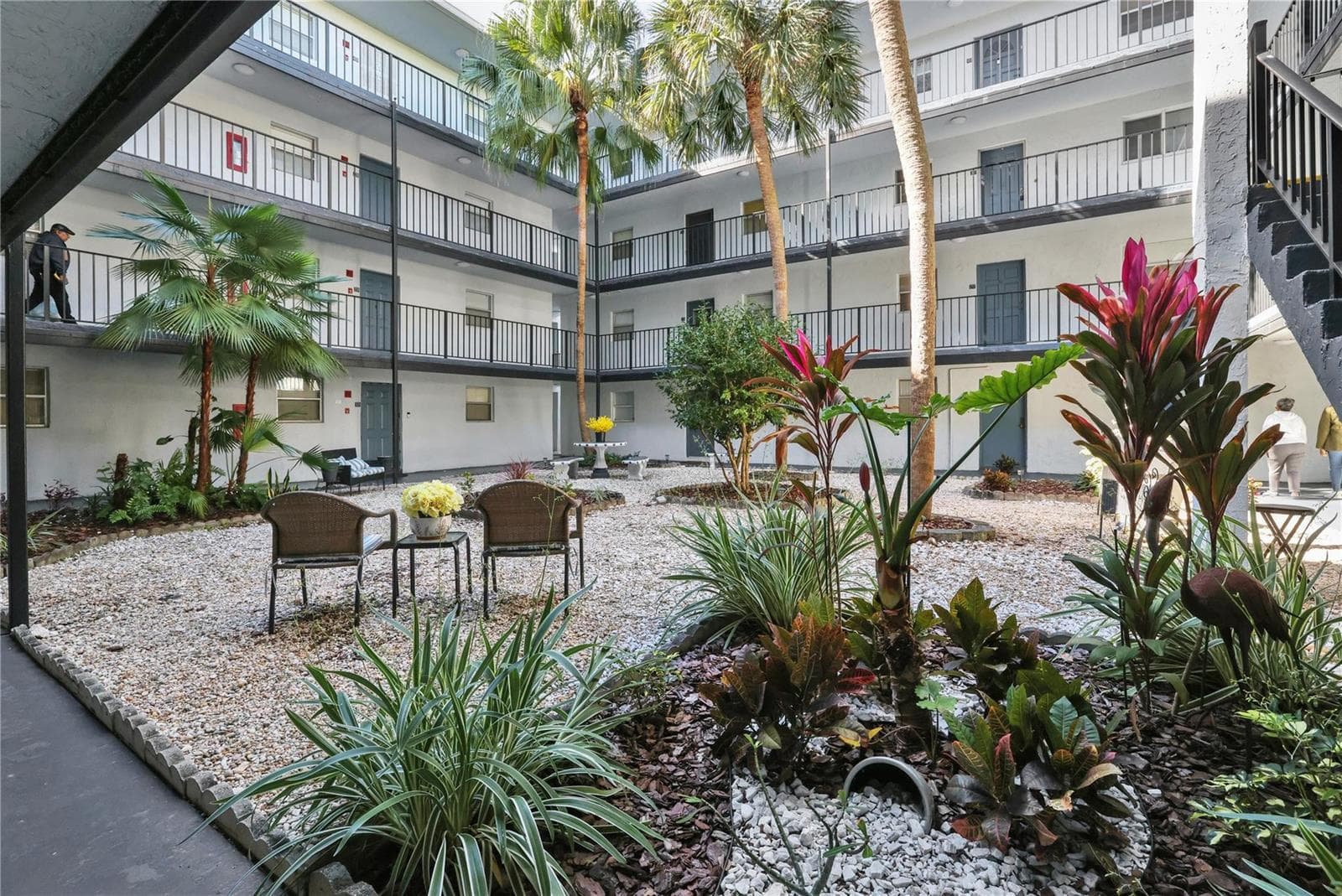 2800 Somerset Drive # 418j, Lauderdale Lakes, FL 33311