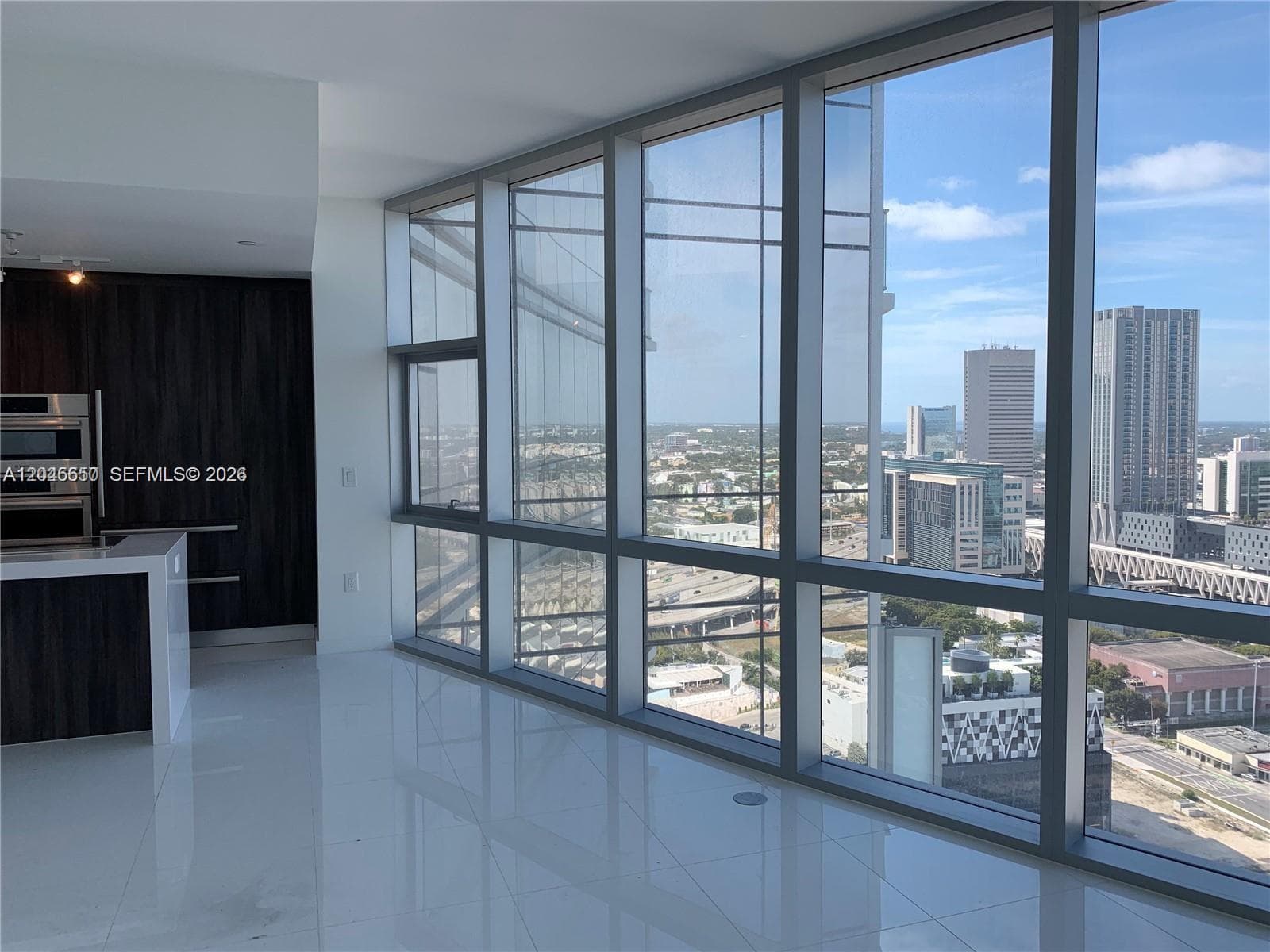 851 NE 1st Ave # 2702, Miami, FL 33132 — zdjęcie 5