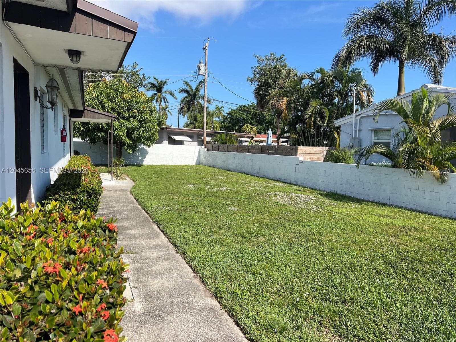809 NE 2nd St unit 1-2, Hallandale Beach, FL 33009 — zdjęcie 2