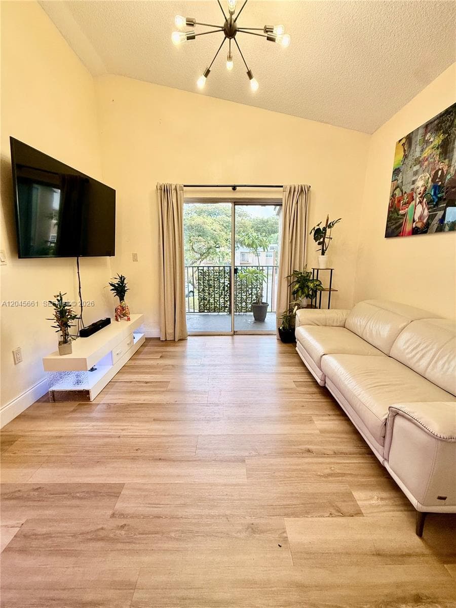 2361 NW 96th Ter # 18H, Pembroke Pines, FL 33024 — zdjęcie 2