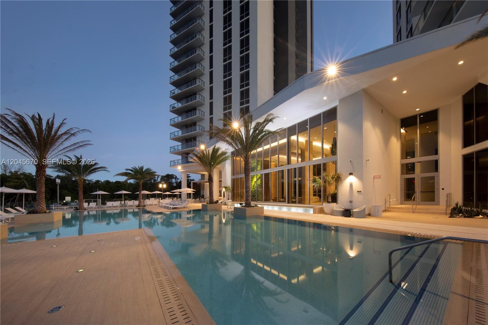 16385 Biscayne Blvd # 2601 +2 PARKINGS, North Miami Beach, FL 33160 — zdjęcie 5