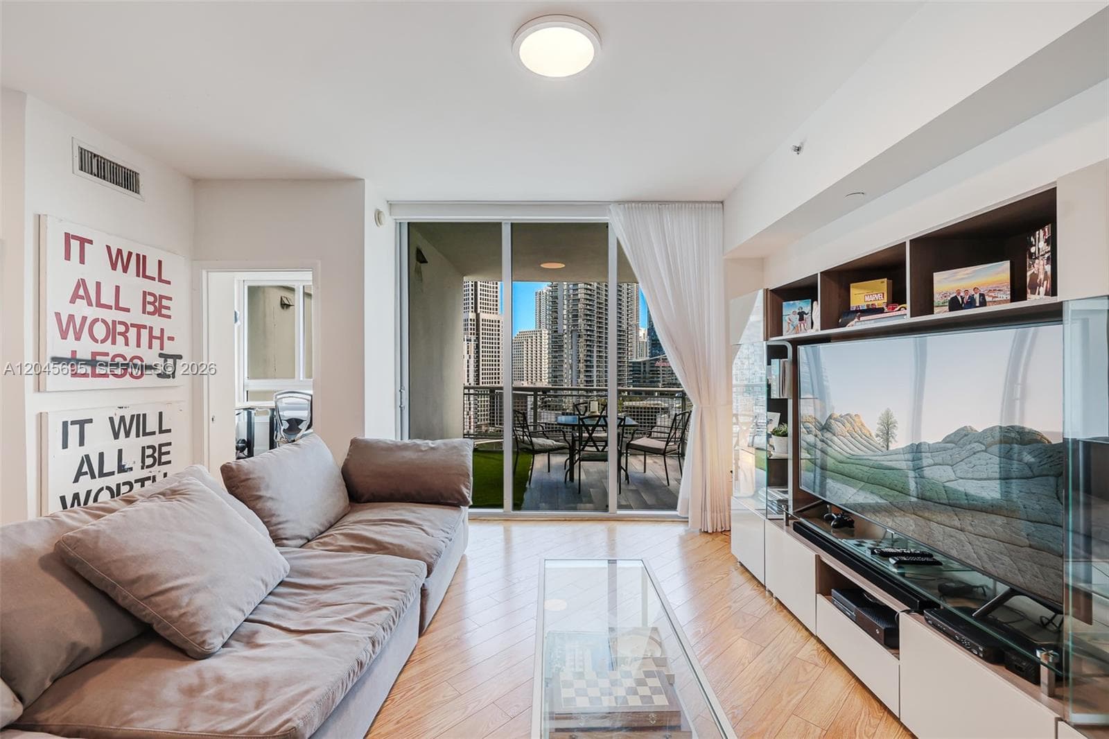 350 S Miami Ave # 2104, Miami, FL 33130 — zdjęcie 3
