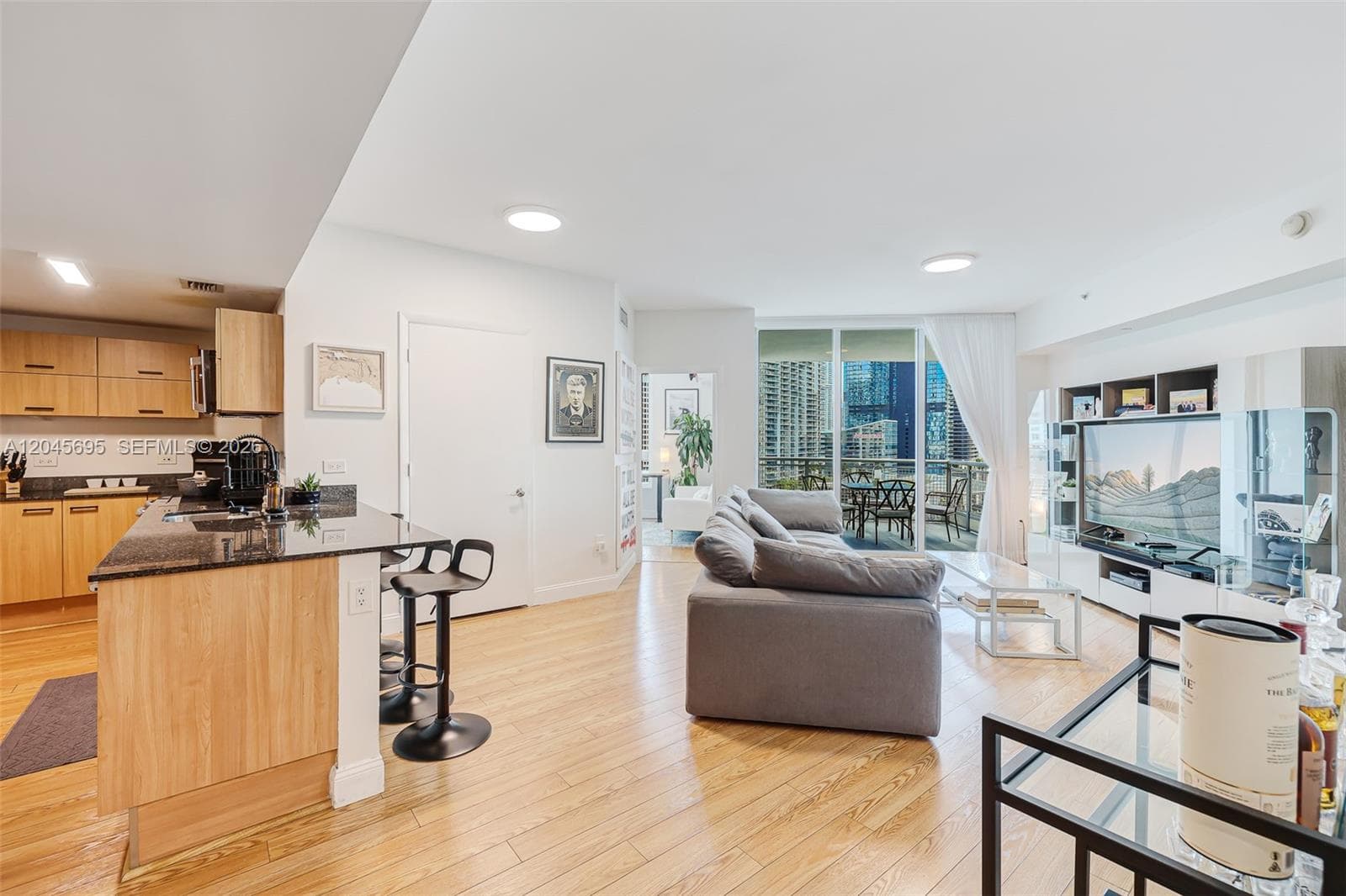 350 S Miami Ave # 2104, Miami, FL 33130 — zdjęcie 4