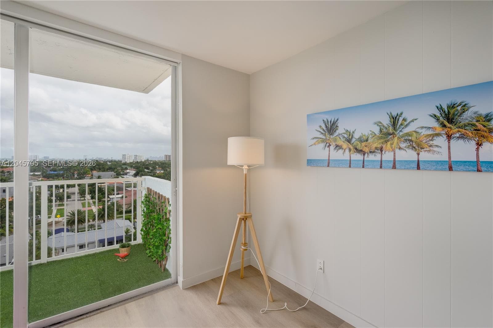 2000 NE 135th St # 908, North Miami, FL 33181 — zdjęcie 3