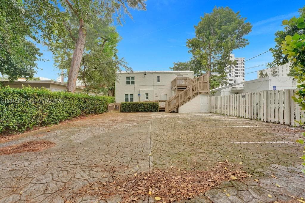 1225 Alton Rd, Miami Beach, FL 33139 — zdjęcie 3