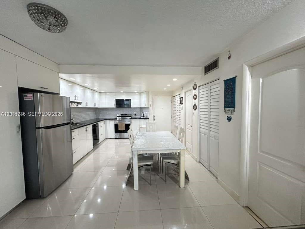 1351 NE Miami Gardens Dr # 511E, Miami, FL 33179 — zdjęcie 2