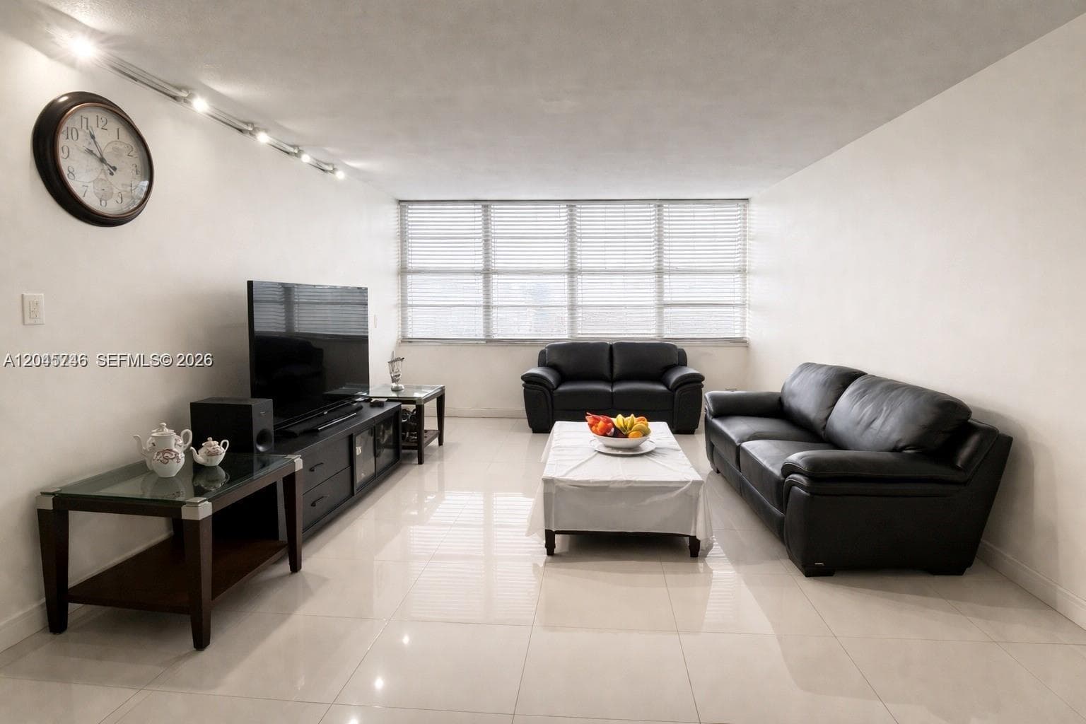 1351 NE Miami Gardens Dr # 511E, Miami, FL 33179 — zdjęcie 3