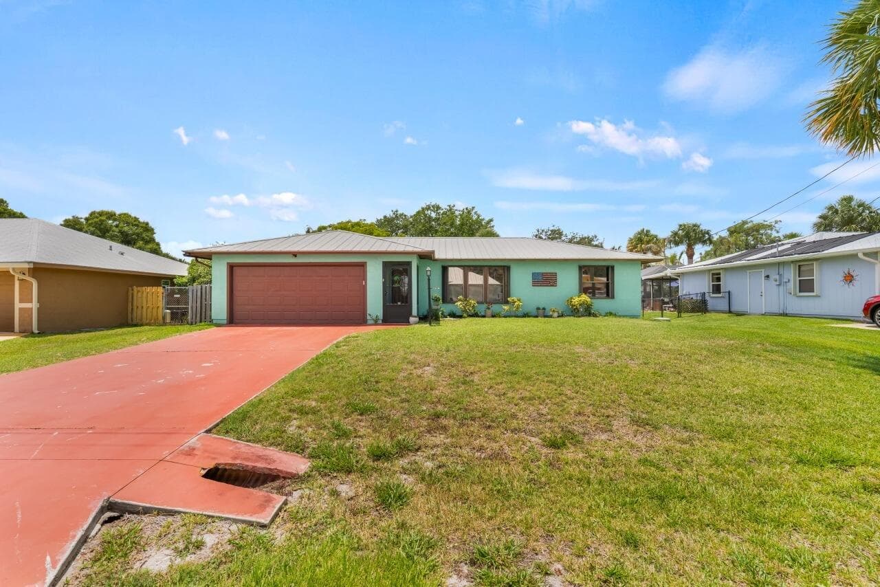1636 NE Darlich Avenue, Jensen Beach, FL 34957 — zdjęcie 2