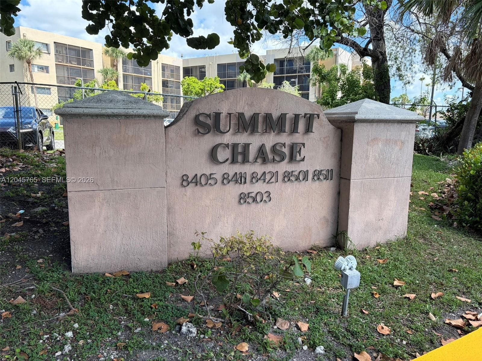 8411 NW 8th St # 206, Miami, FL 33126